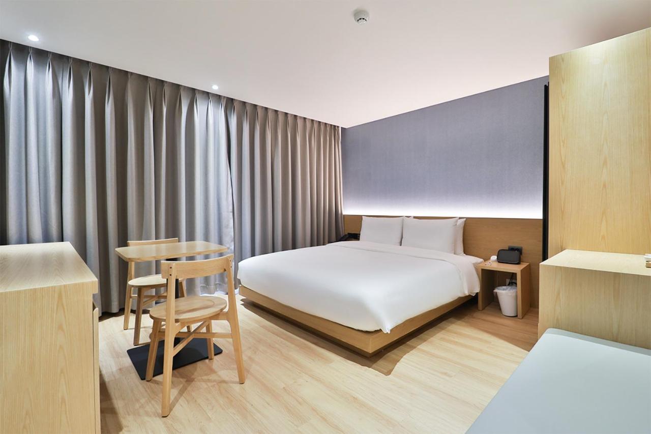 Custom Hotel Ulsan Bagian luar foto