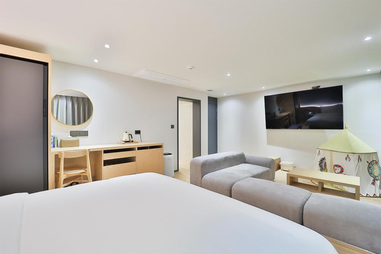 Custom Hotel Ulsan Bagian luar foto