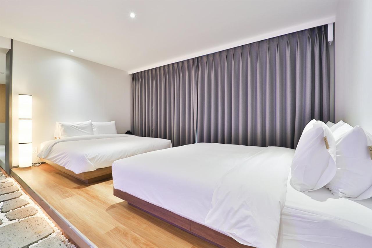Custom Hotel Ulsan Bagian luar foto